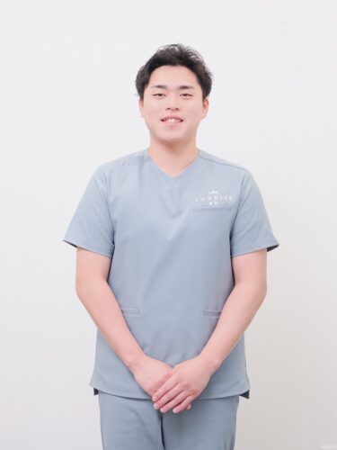 塚田 親悟